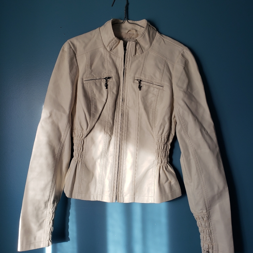 5for35Guess leather jacket